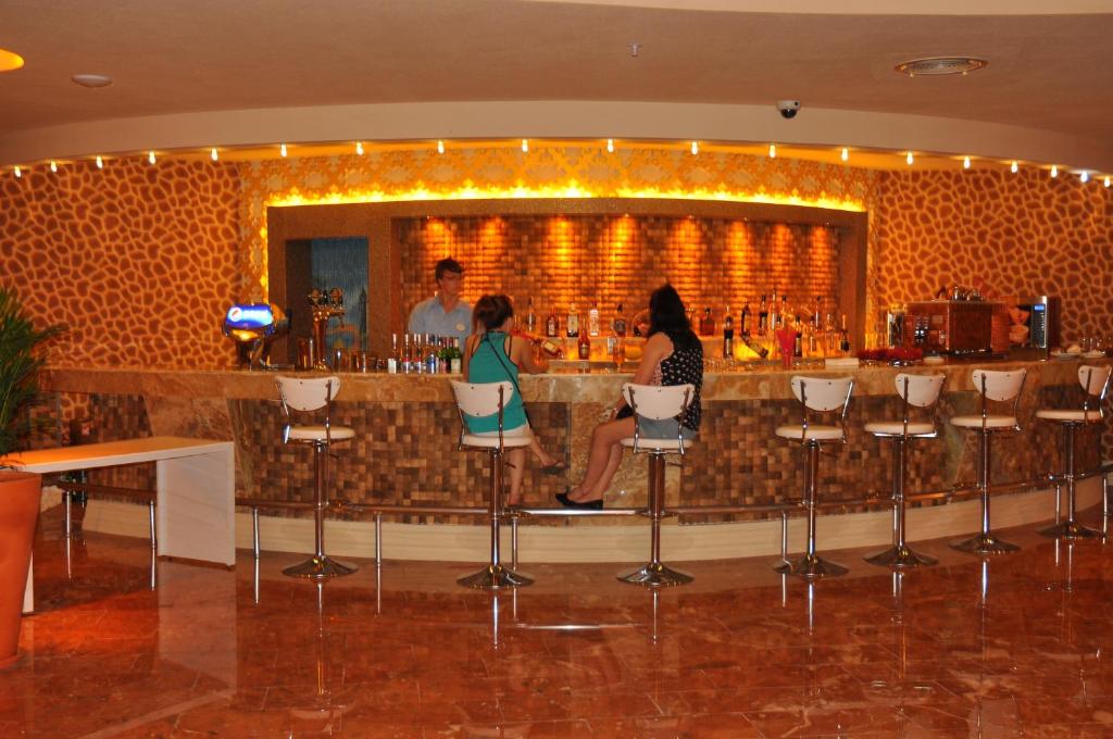 Hosté ubytování Elamir Resort Hotel