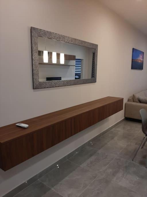 Fotografie z fotogalerie ubytování Ocean Blue Apt4 luxurious, modern Apt at Zonqor Pt v destinaci Marsaskala