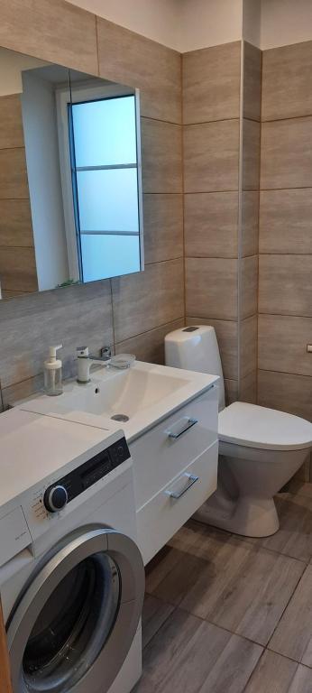 Šeimos Būstas Homestay - Double Room With Private Bathroom