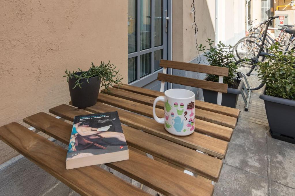 A balcony or terrace at That's a Mole by Wonderful Italy
