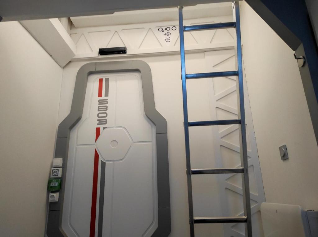 Fotografie z fotogalerie ubytování Space Lodge, vaisseau spatial - jeu type escape game v destinaci Lisieux