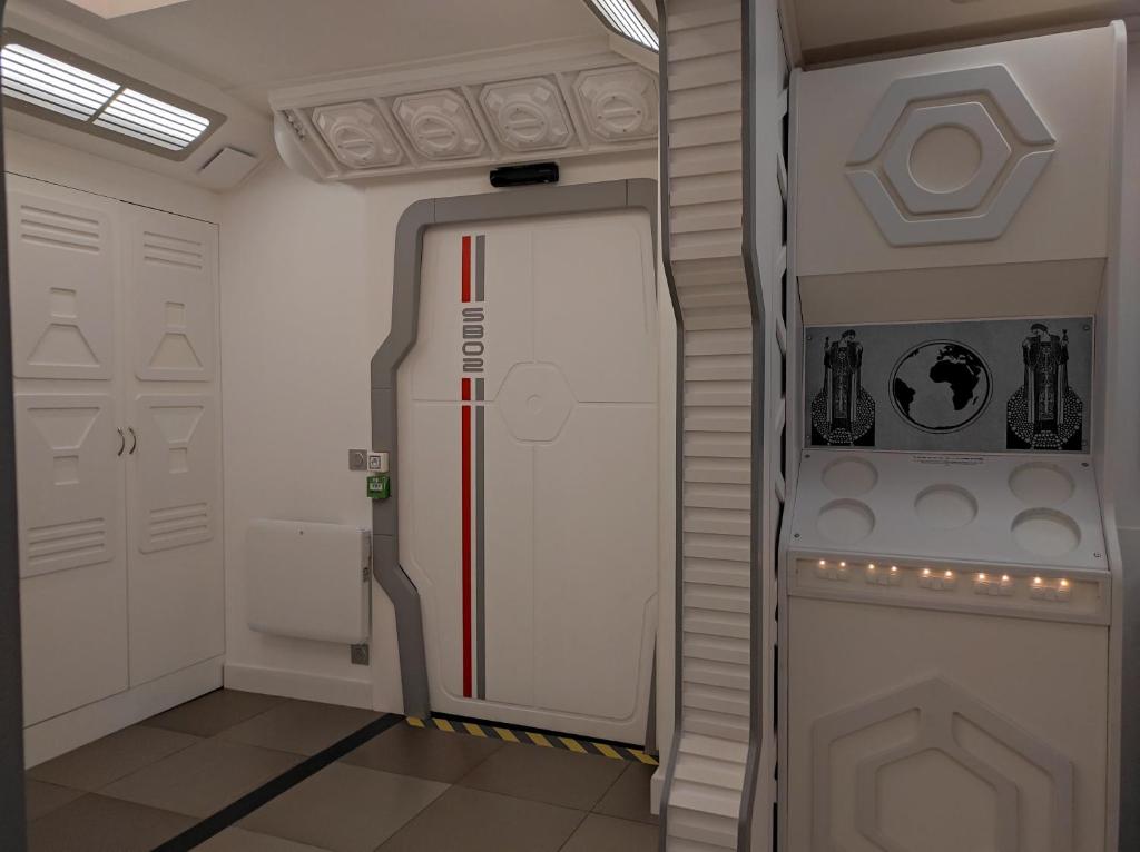 Fotografie z fotogalerie ubytování Space Lodge, vaisseau spatial - jeu type escape game v destinaci Lisieux