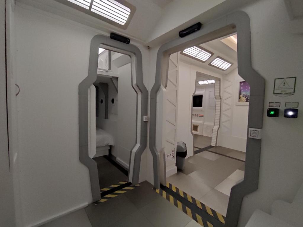 Koupelna v ubytování Space Lodge, vaisseau spatial - jeu type escape game