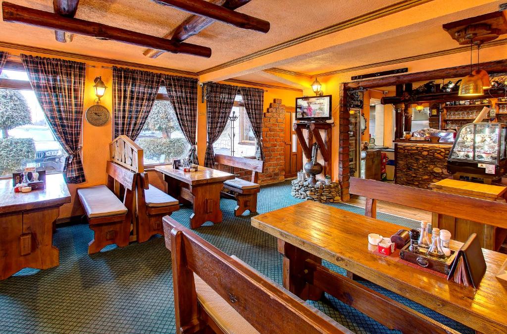 Restaurace v ubytování Apartmani Di Casa Dreams