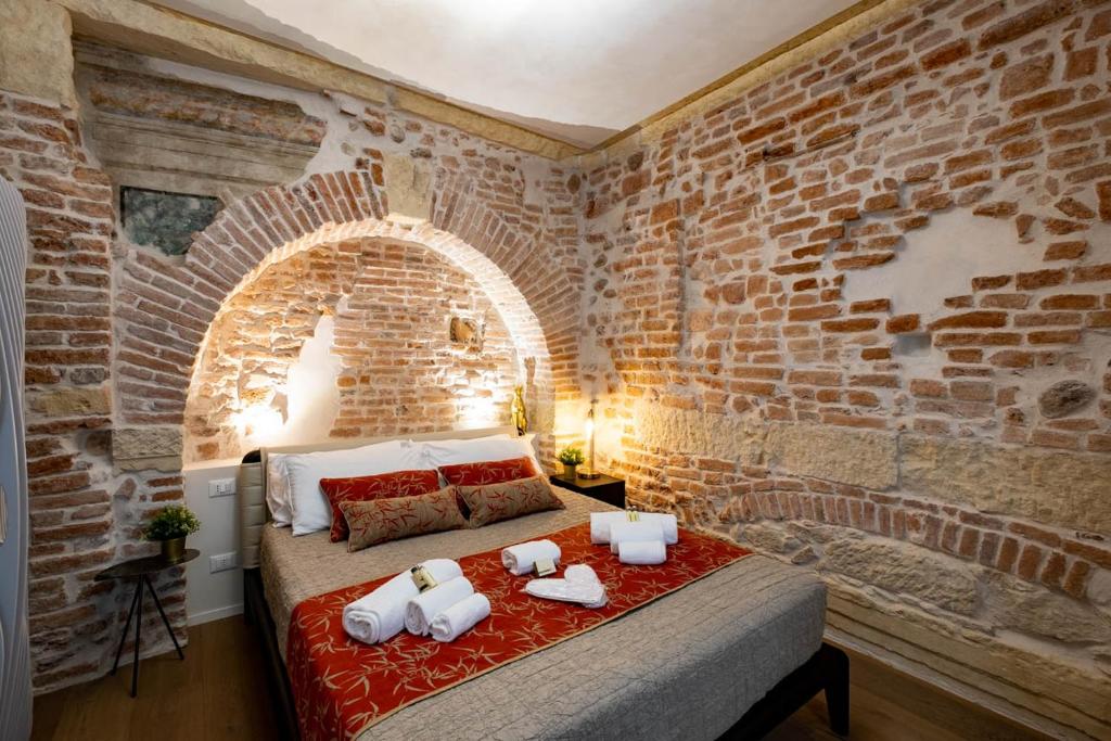 Verona Romana Apartments - 1