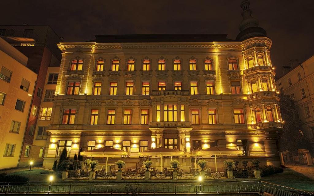 Le Palais Art Hotel Prague - Resim 25