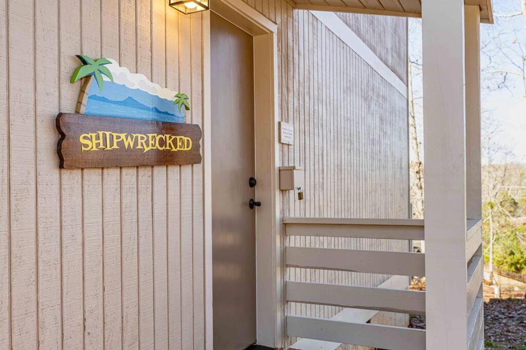 Fotografie z fotogalerie ubytování Shipwrecked v destinaci Villa Rica
