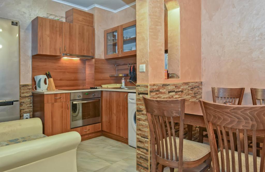 South Beach Vacation Apartments - Deluxe Apartment