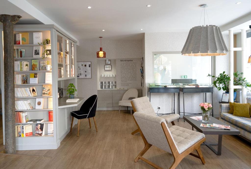 Hotel Litteraire Marcel Ayme, BW Premier Collection - Resim 38