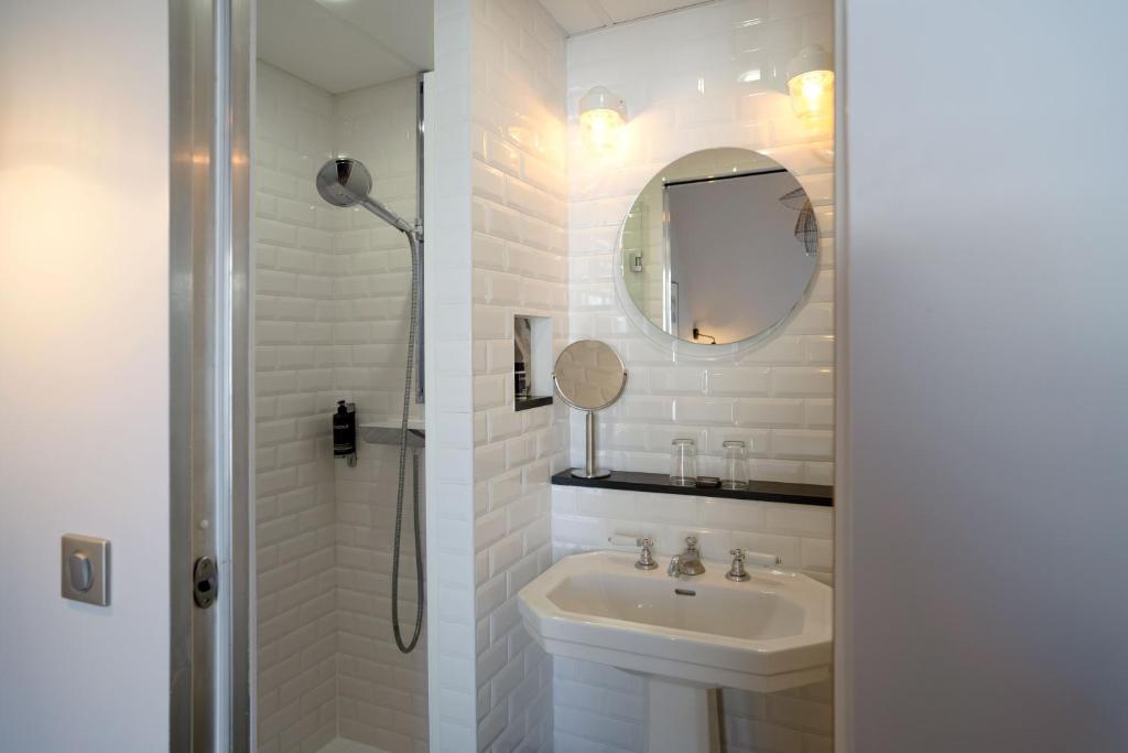 Hotel Litteraire Marcel Ayme, BW Premier Collection - Resim 29