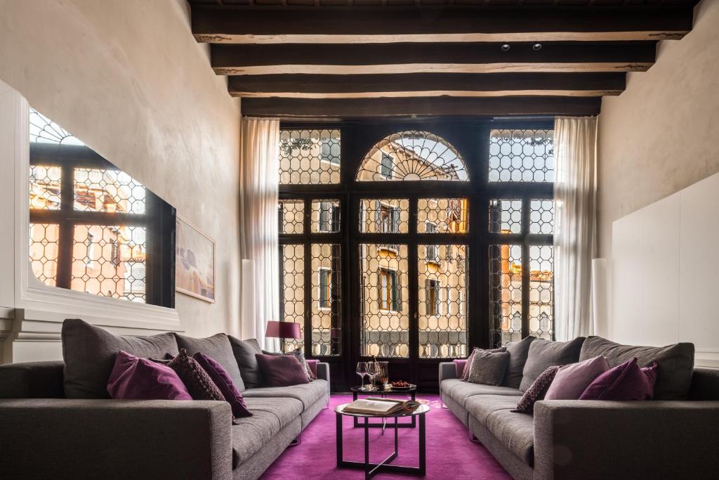 Palazzo Soranzo Noble Floor R&R - Two-Bedroom Apartment