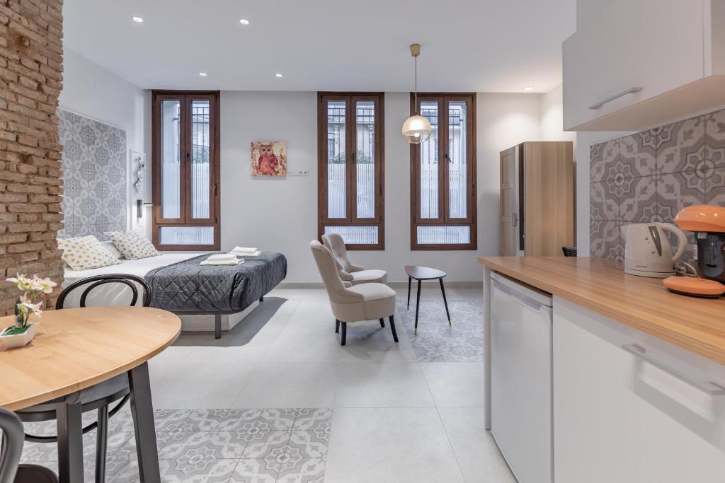 Gorgeous Apartment close to City Centre, Valencia – Precios ...