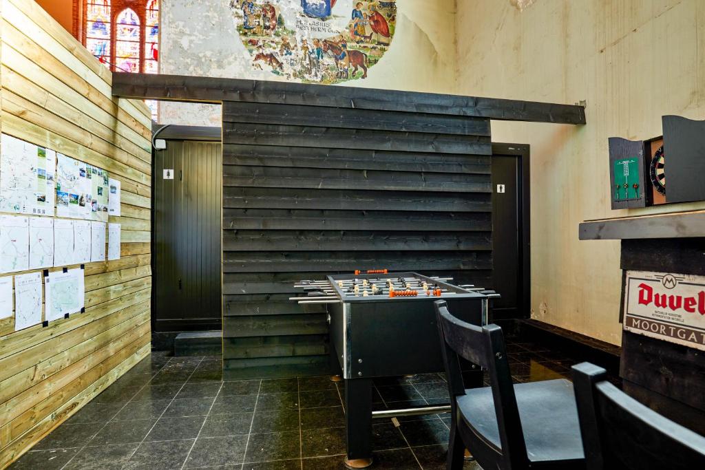 Fotografie z fotogalerie ubytování Sleeping in a Church - Bed & Bar Tolomeus v destinaci Diksmuide