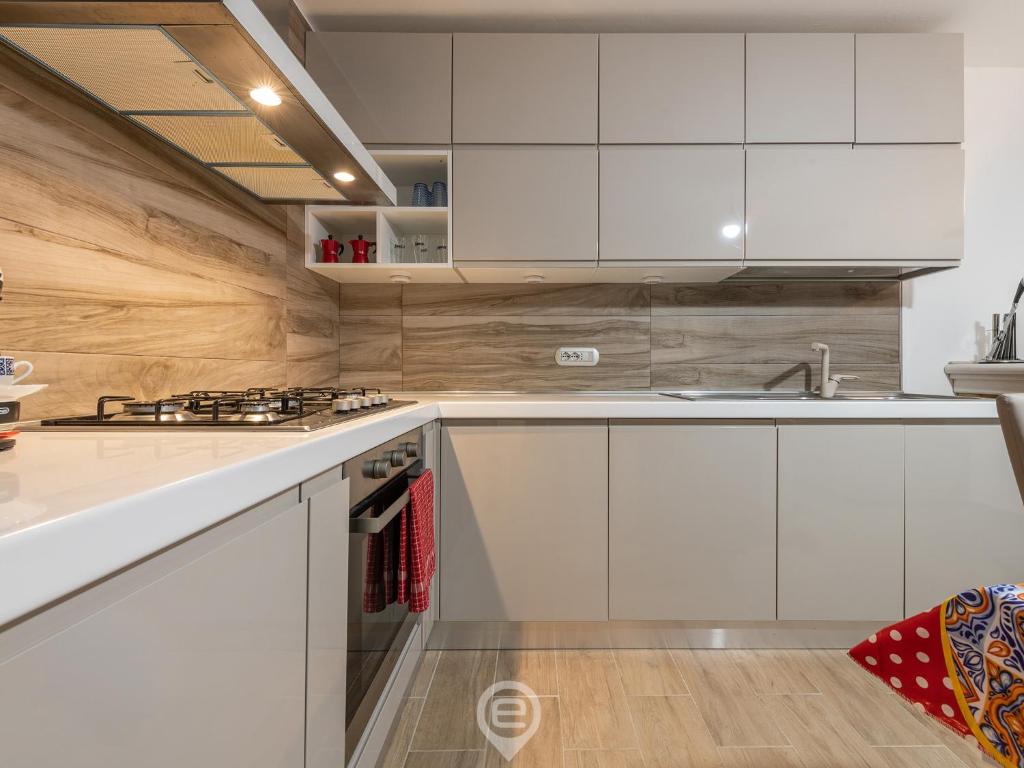 Kuchyňa alebo kuchynka v ubytovaní Villa Monica - Suite Scirocco