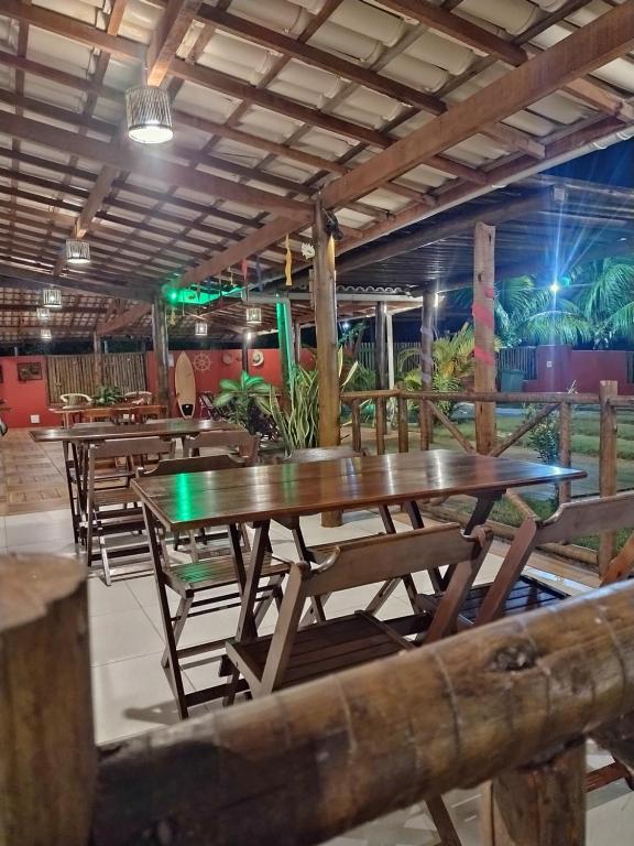 Restaurace v ubytování Pousada Ilha do Meio