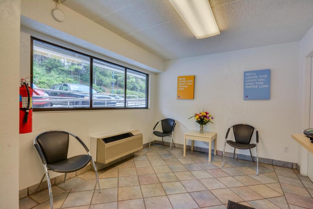 Coin salon dans l'établissement Motel 6-Birmingham, AL