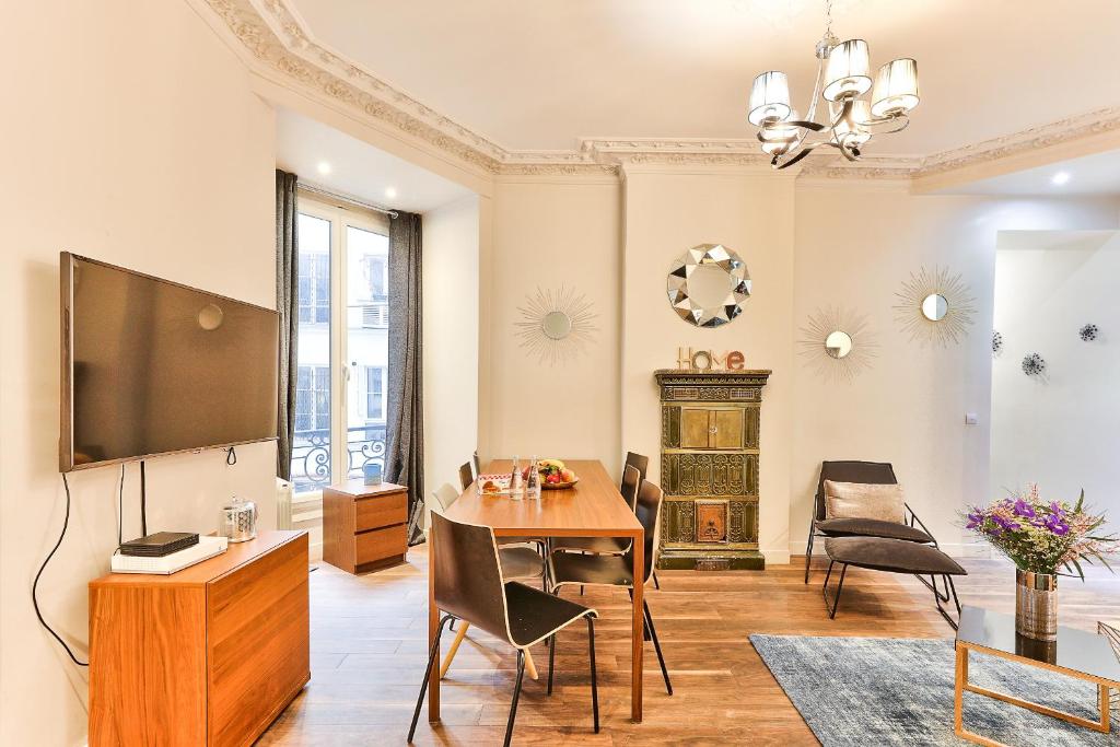 57-LUXURY PARISIEN HOME SEBASTOPOL 1 (2G)