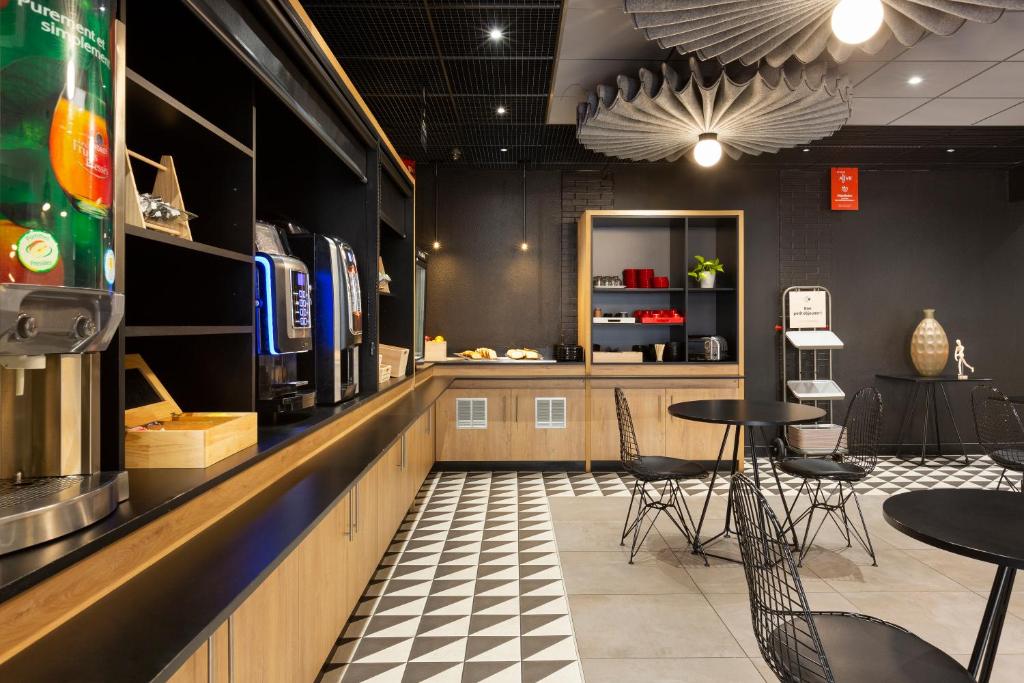 Ibis Marseille Centre Prefecture - Resim 27