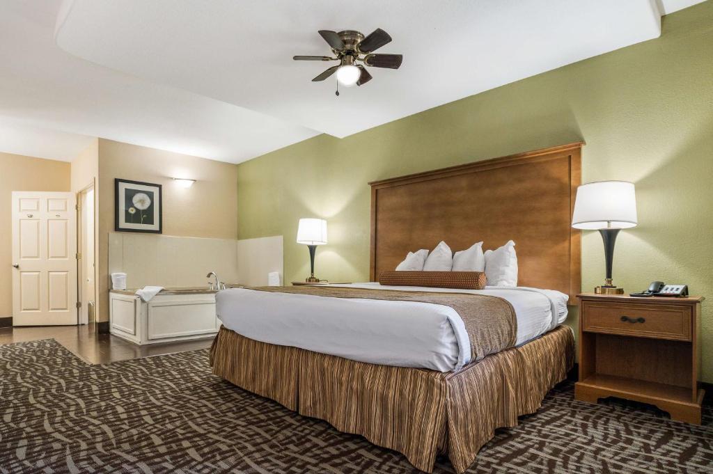 SureStay Hotel by Best Western Alice photo