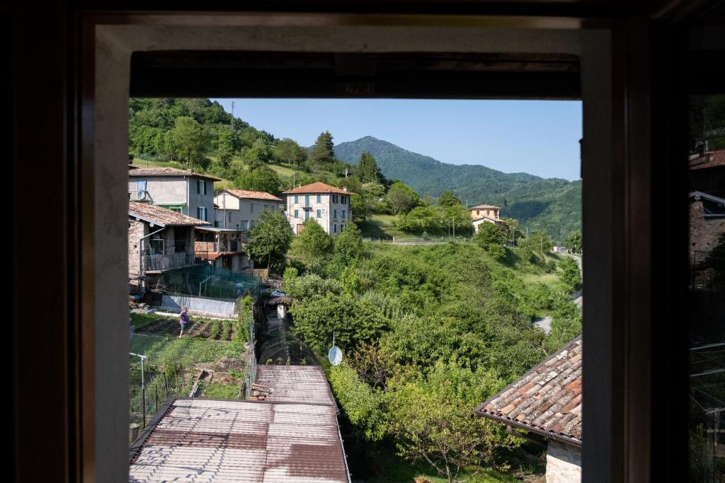 Nespecifikovaný výhled na hory nebo výhled na hory při pohledu z bed and breakfast