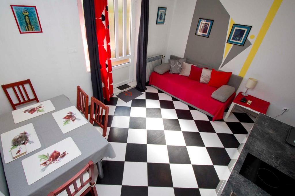 Posedenie v ubytovaní Apartmani Pašalić
