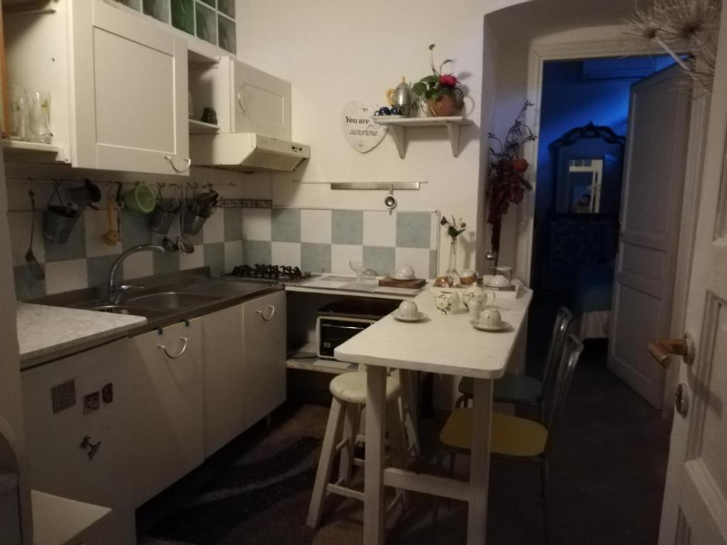 Kuchnia lub aneks kuchenny w obiekcie Giardino Segreto