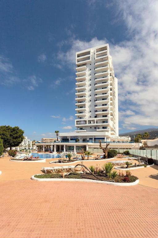 The building in which Az apartmant is located