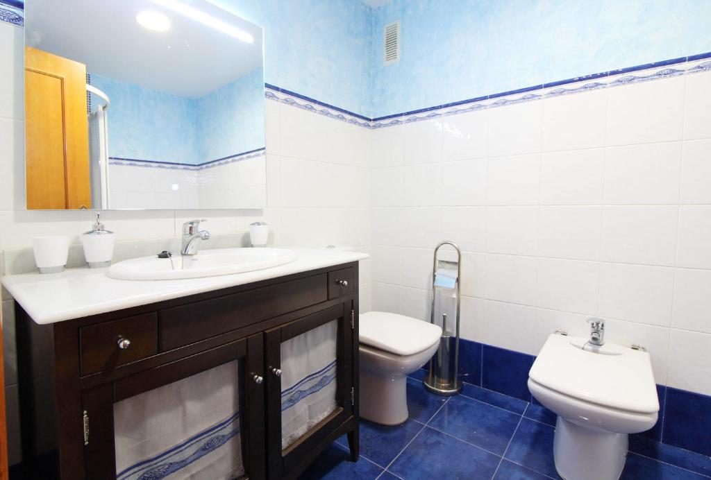 Kúpeľňa v ubytovaní Global Properties, El Coquetón - Bonito y tranquilo apartamento en Canet playa