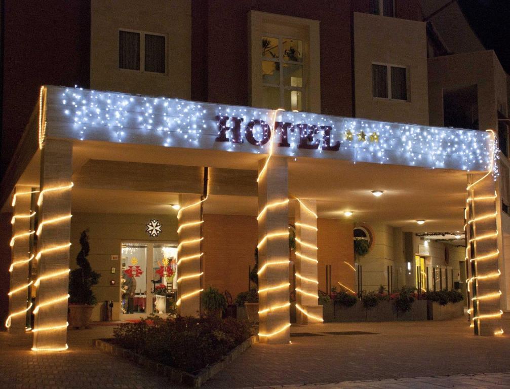 Budynek, w którym mieści się hotel