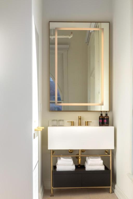 Gladstone House - Resim 6