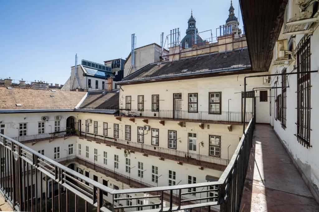 Budova, v ktorej sa apartmán nachádza