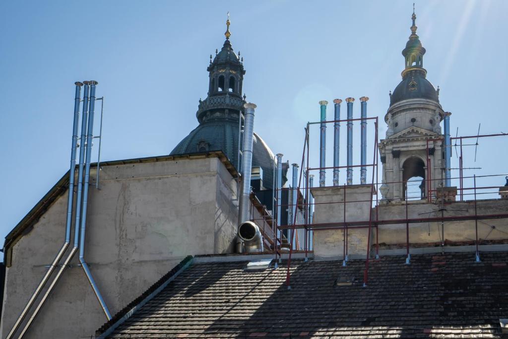 Fotografia z galérie ubytovania Amora Homes Basilica View elegant Suite NEED RESERVATION FOR FREE PARKING v Budapešti