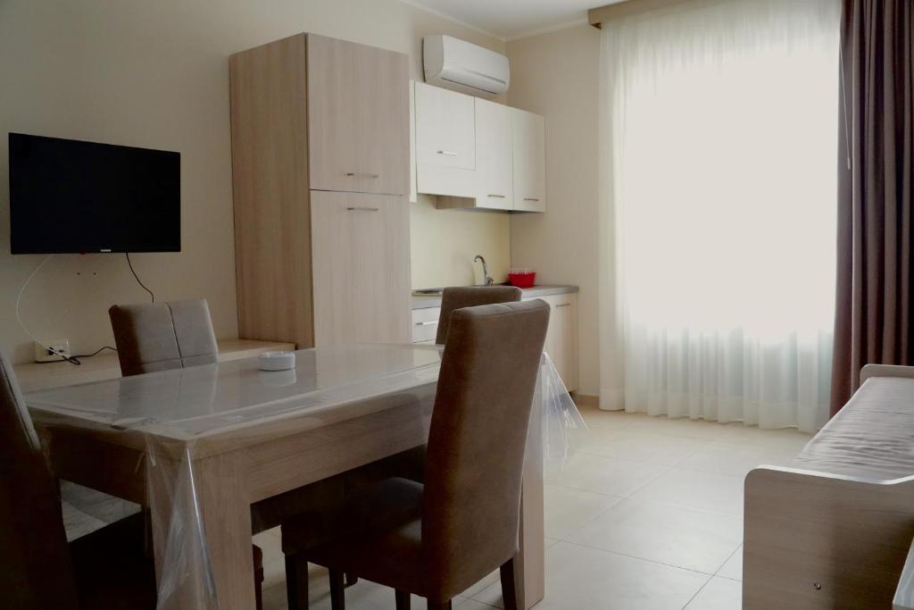 Kuchyňa alebo kuchynka v ubytovaní Hotel Roscianum Welness SPA