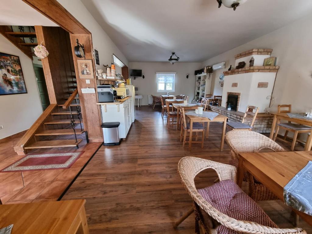 Kuchyň nebo kuchyňský kout v ubytování BB Boutique Hotel