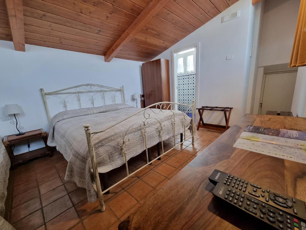 Ένα ή περισσότερα κρεβάτια σε δωμάτιο στο Torretta ai Sassi