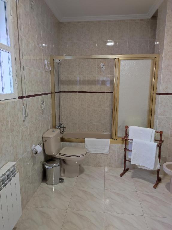 Kúpeľňa v ubytovaní Casa Rural Casa Valdecaballeros