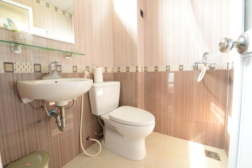 Koupelna v ubytování Hanoi Fantasea Hotel