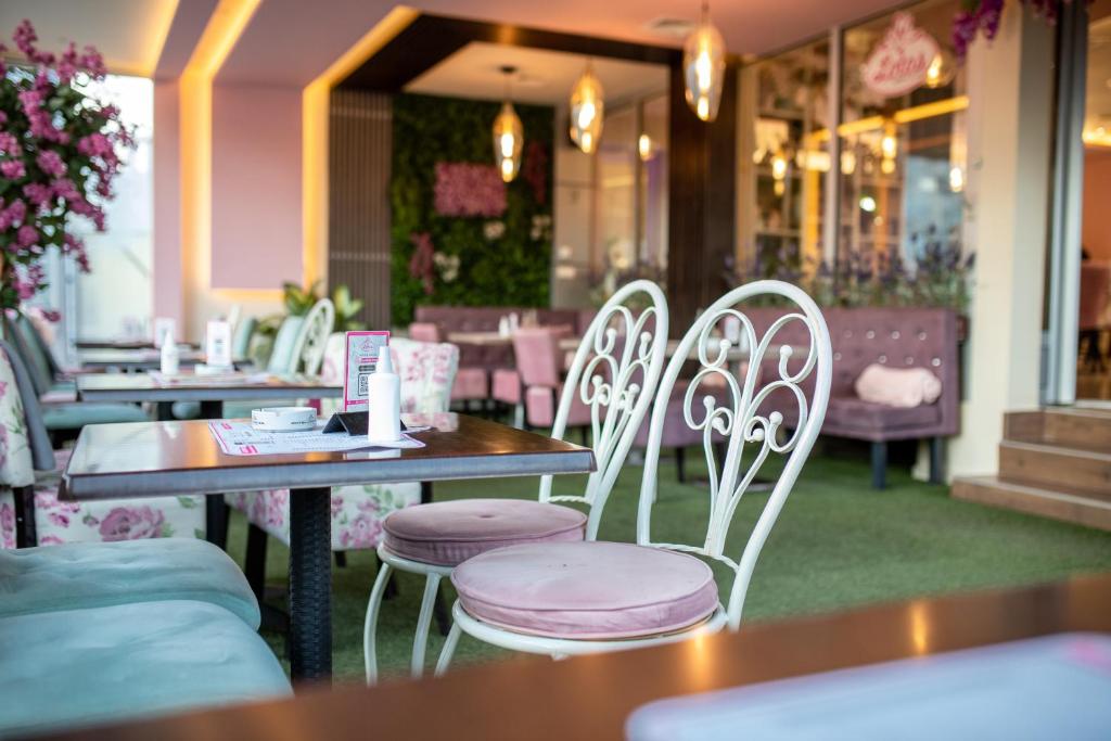 Posezení v ubytování Garni Hotel Lotos