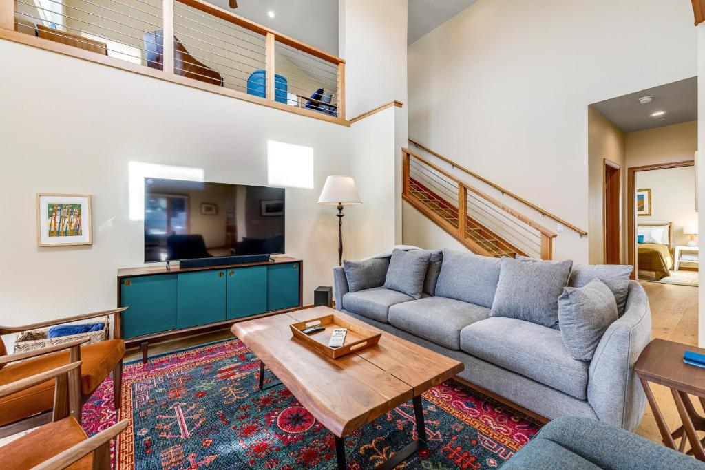 Leeward Ocean Retreat