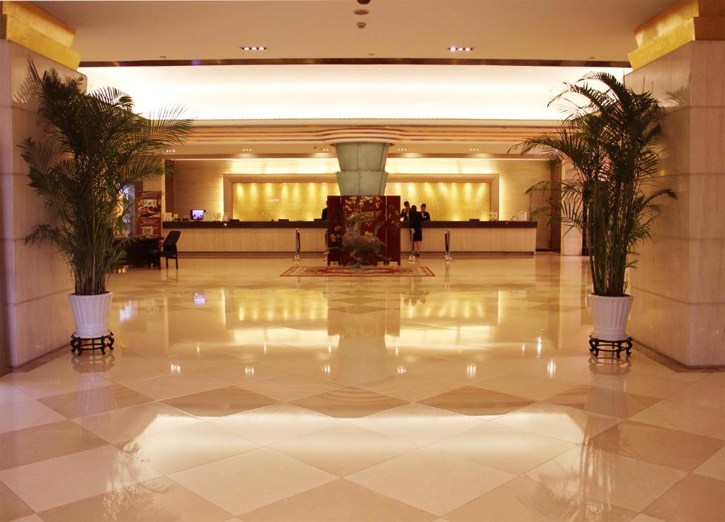 Vstupní hala nebo recepce v ubytování Merry Hotel Shanghai (Former Rendezvous Merry Hotel Shanghai)