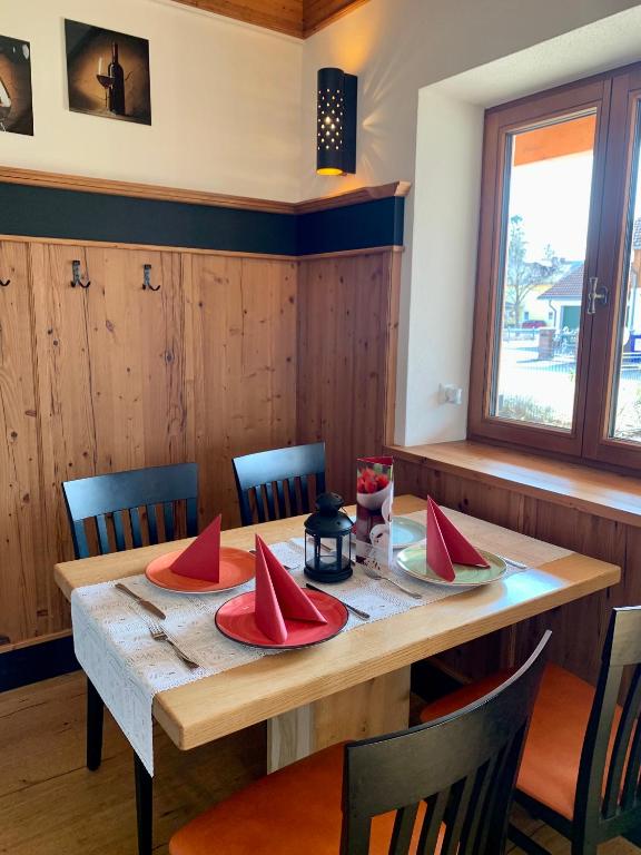 Fotografie z fotogalerie ubytování Hotel Heimfeld Restaurant Cafe v destinaci Garching an der Alz