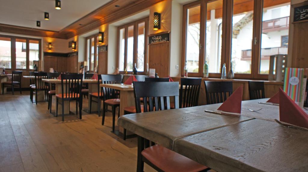 Restaurace v ubytování Hotel Heimfeld Restaurant Cafe