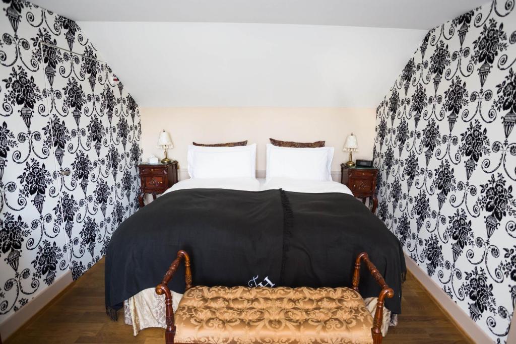 Townhouse Boutique Hotel - 