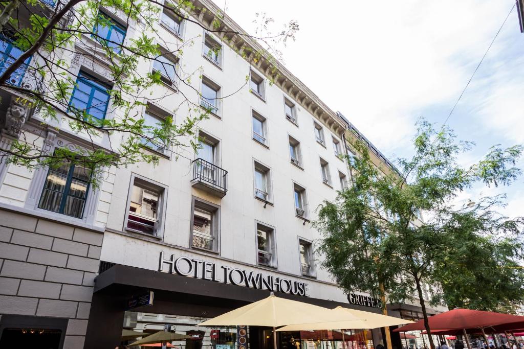 Townhouse Boutique Hotel - Resim 9
