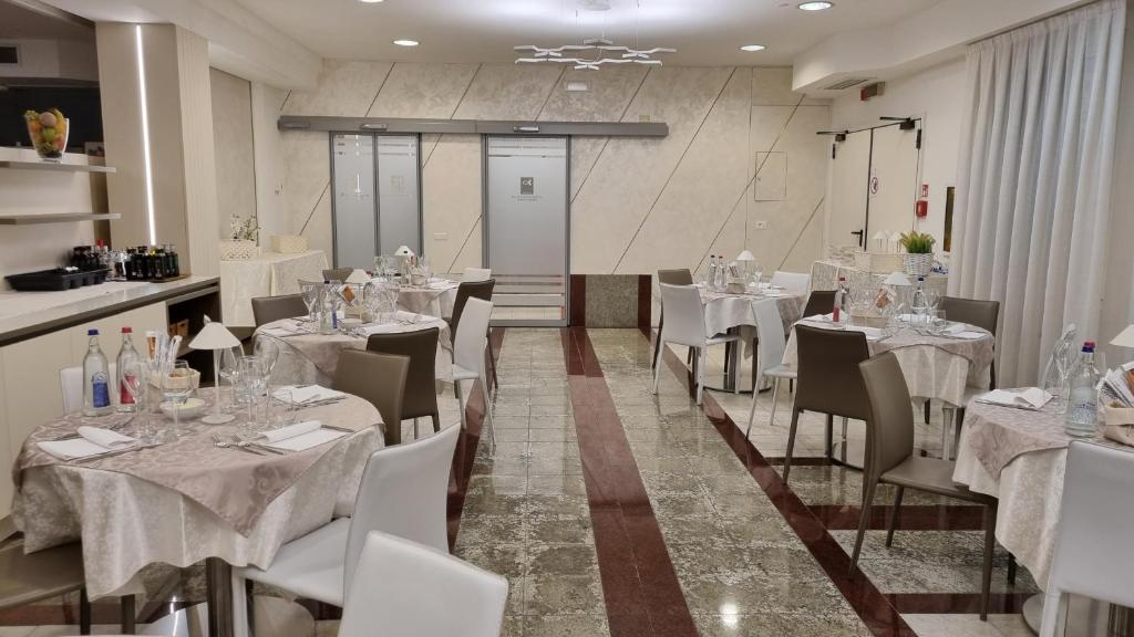 Restaurace v ubytování Alfa Fiera Hotel