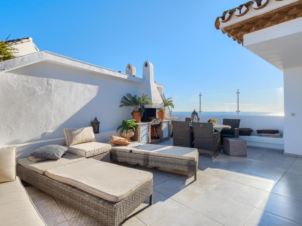 A seating area at Duplex 506 Miraflores, fabulous terraces & views