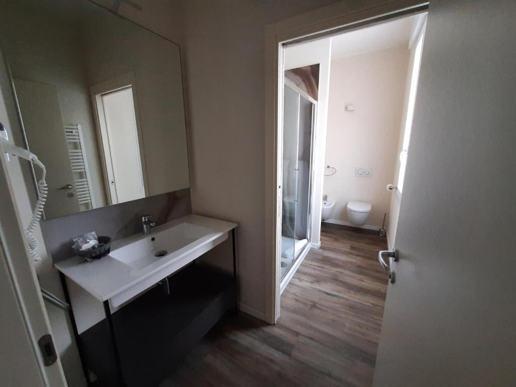 STOP&GO Suites and Apartments - Chambre Double De Luxe