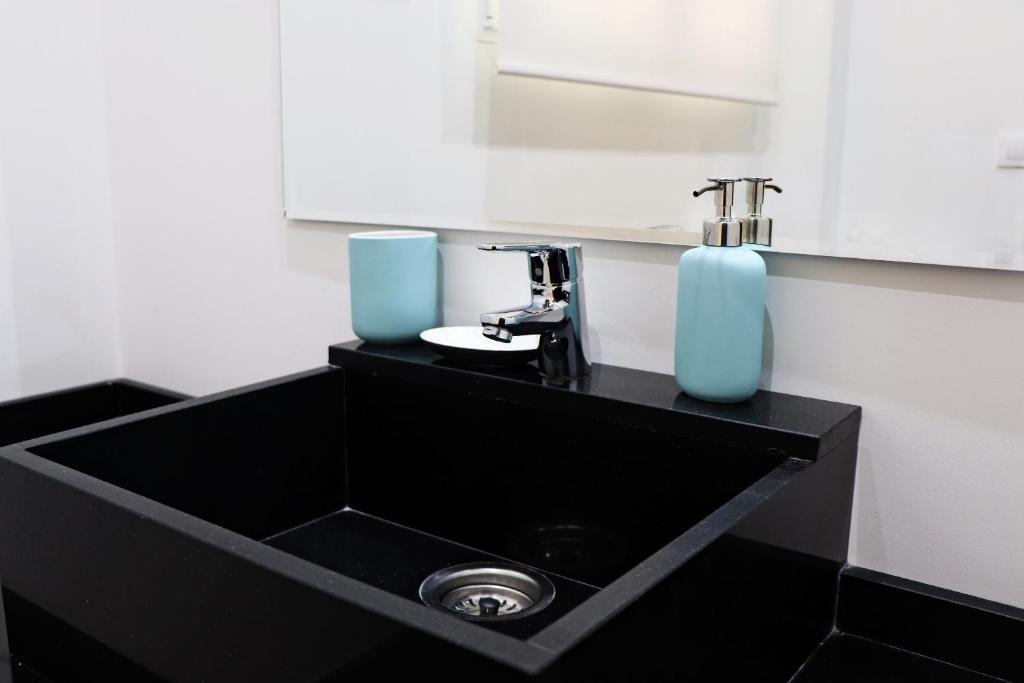 For You Rentals NEW Design Apartment TEMPORAL Puerta del Sol PRE104A