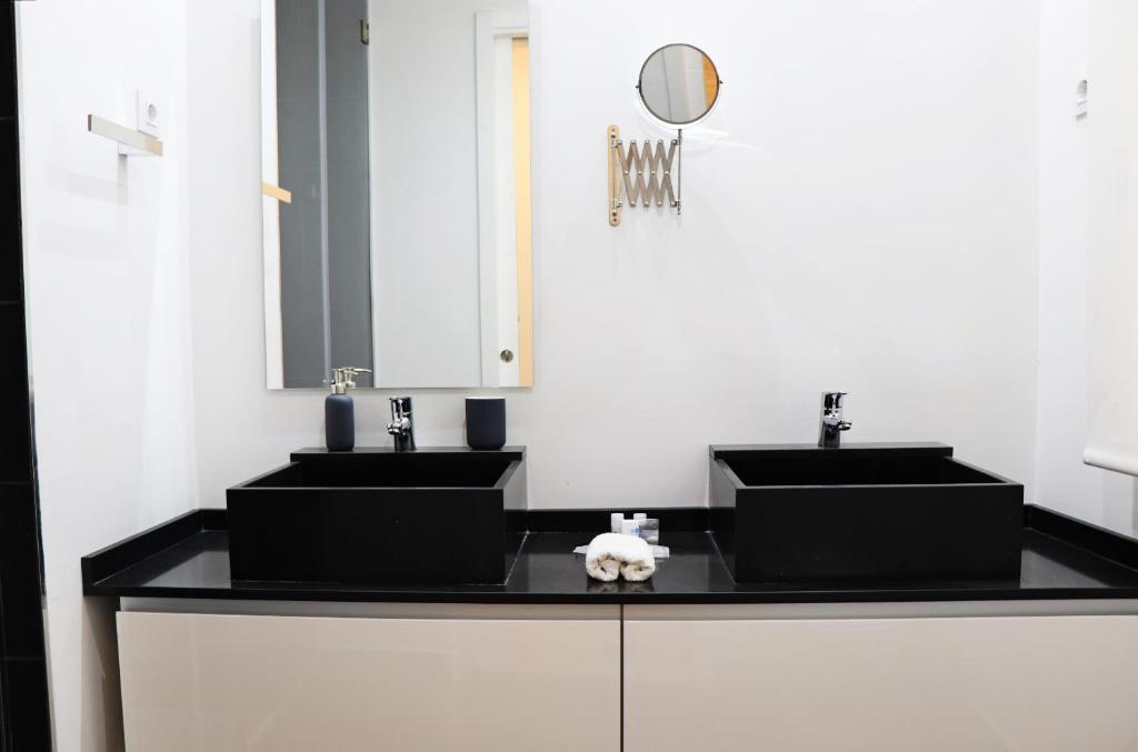 For You Rentals NEW Design Apartment TEMPORAL Puerta del Sol PRE104A