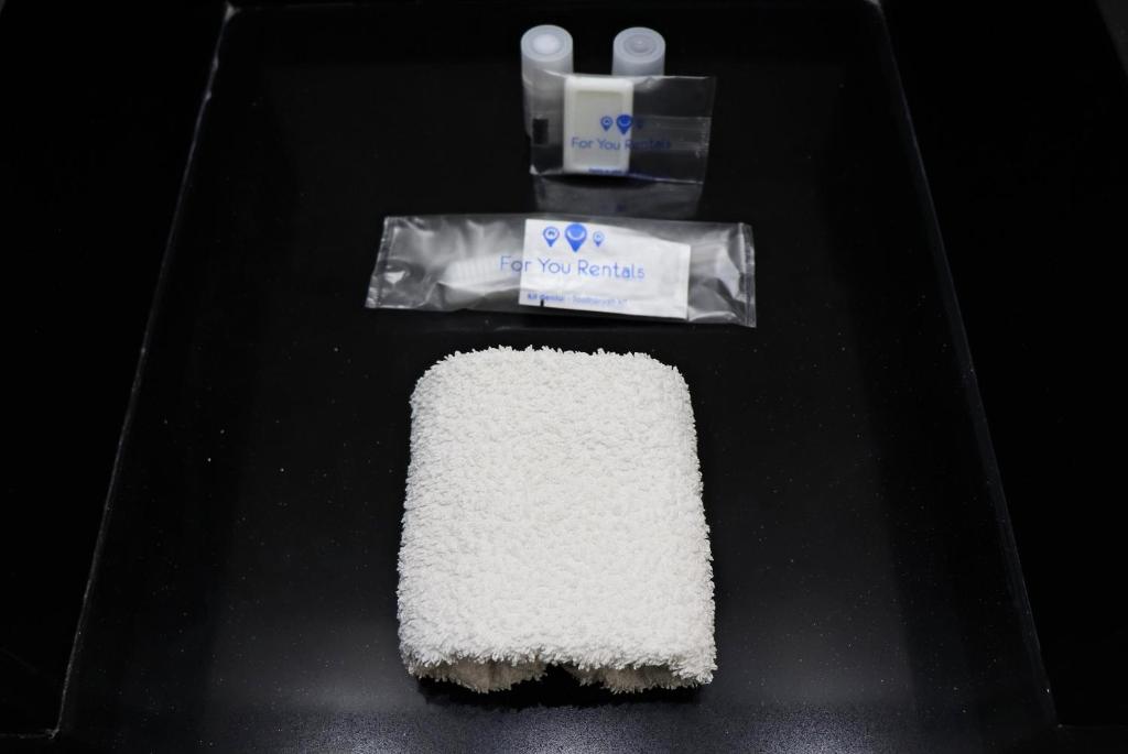 For You Rentals NEW Design Apartment TEMPORAL Puerta del Sol PRE104A